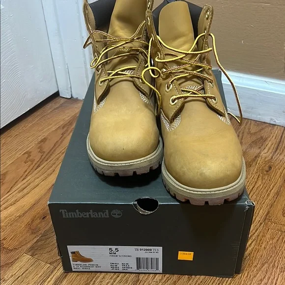 Timberland Tan and Brown Nubuck Boots with Rugged Sole Timberland | Shoes | Timberland Tan Hightop Boots Rugged  main image 3